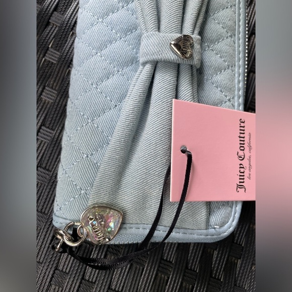 Juicy Couture Wallet,Sky Blue Quilted Wallet with Heart Charm,women’s Wallet. - Picture 5 of 16